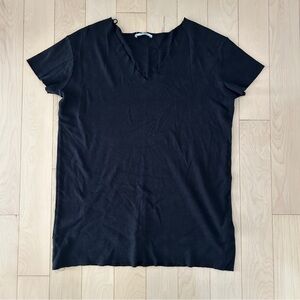 Zara Trafaluc Black Vneck Raw Hem Tshirt
